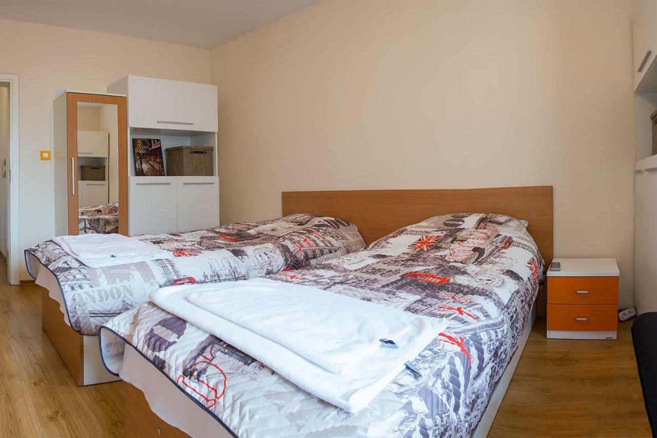 Glorious - 2-Bedroom Apartment Near Youth Hill By Flat Mаnager بلوفديف المظهر الخارجي الصورة
